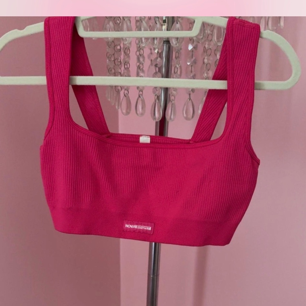 Fashion Nova Vibrant Pink Ribbed Sports Bra